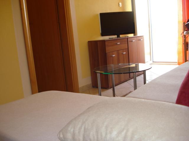 Tice Apartments Mediteran מראה חיצוני תמונה