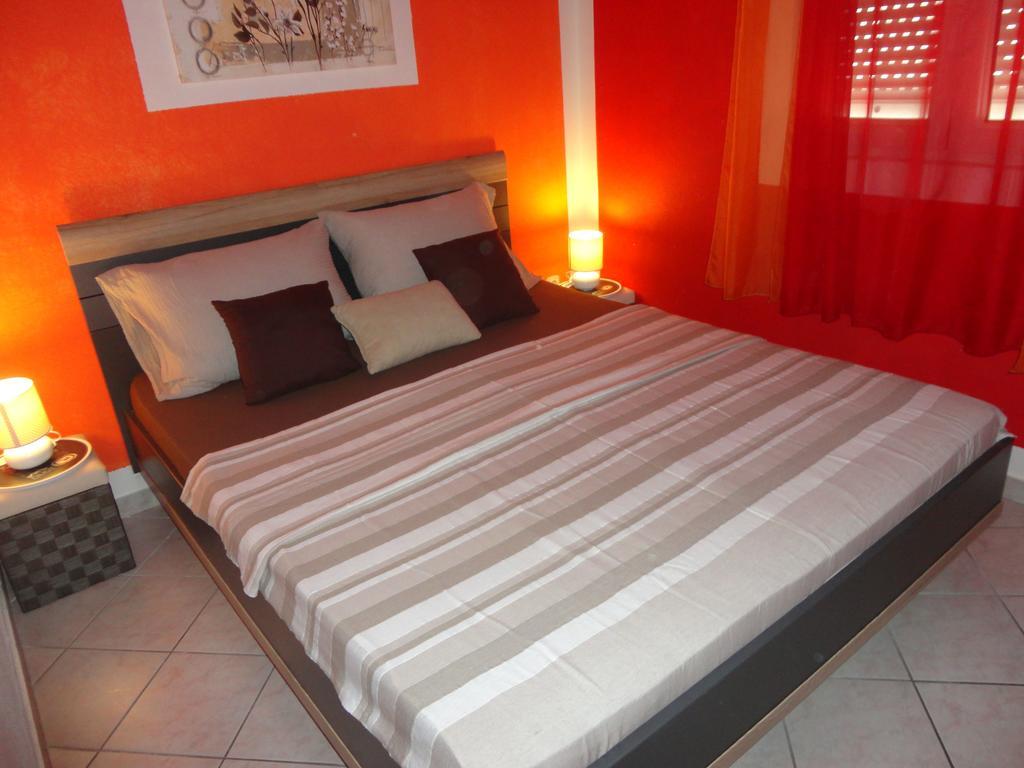 Tice Apartments Mediteran מראה חיצוני תמונה