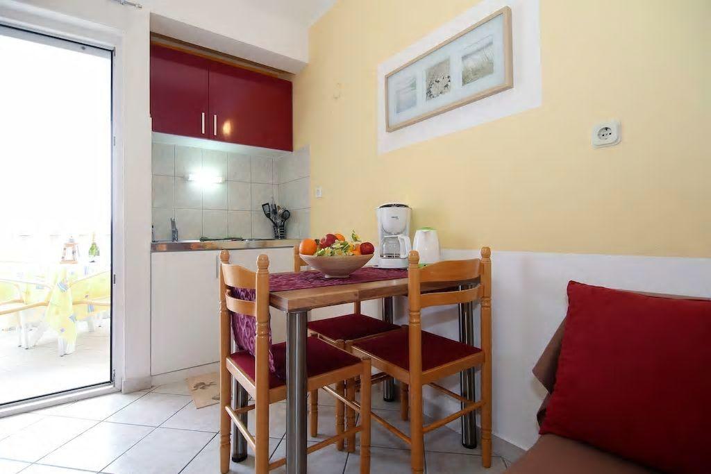 Tice Apartments Mediteran מראה חיצוני תמונה